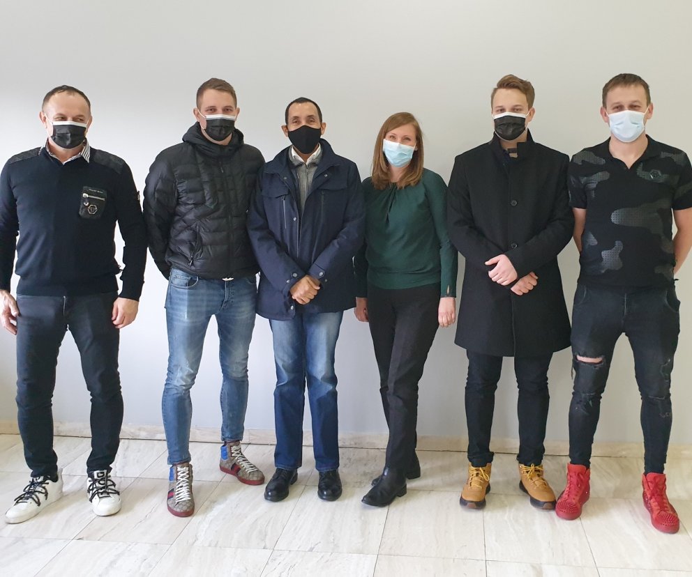 Lyreco QSS director with masks supplier Adriano Damiani