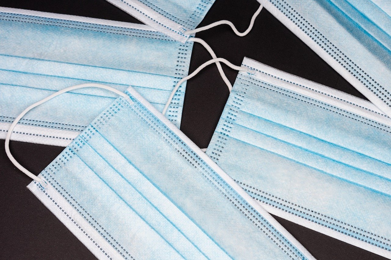 Disposable surgical masks